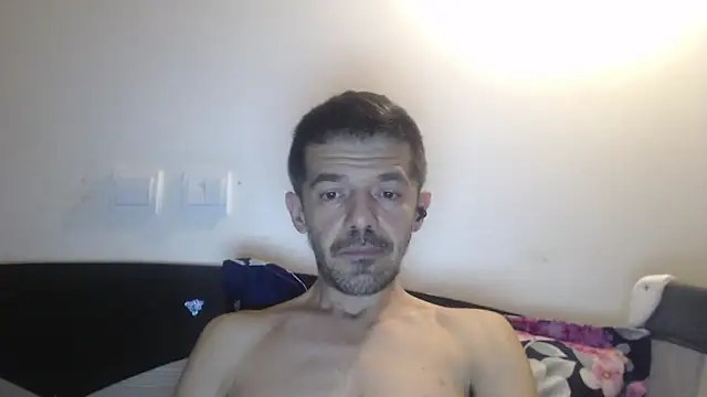 Snapshot of Dale_E chatting on 11.27.25 Dale E online show from 11.27.25