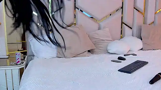 AnabelleWesst online show from 04.11.26