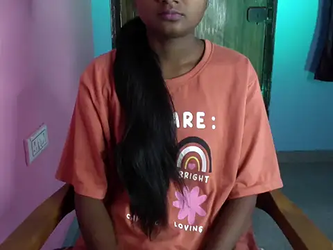 Snapshot of Riyya_00 chatting on 11.19.25 Riyya 00 online show from 11.19.25