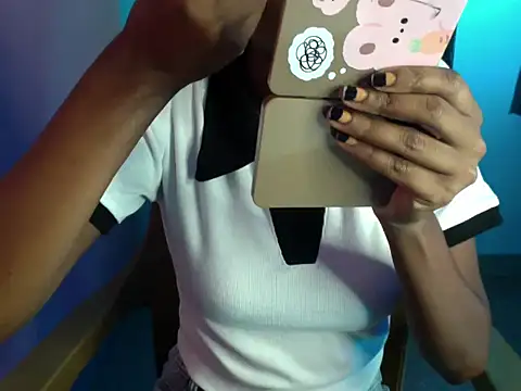 Snapshot of Riyya_00 chatting on 11.30.25 Riyya 00 online show from 11.30.25