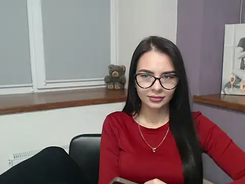 divina kira online show from 11.27.25