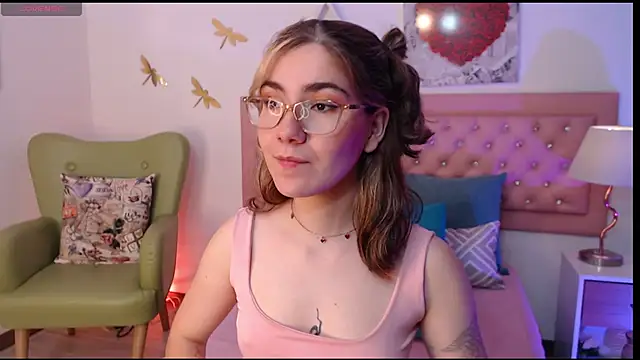 AriLumi online show from 01.13.26