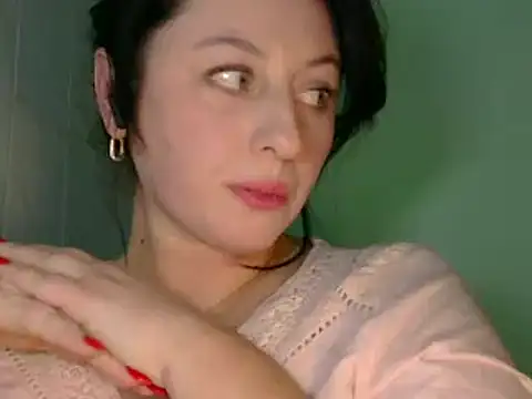 Snapshot of MelinaAx chatting on 02.06.26 MelinaAx online show from 02.06.26