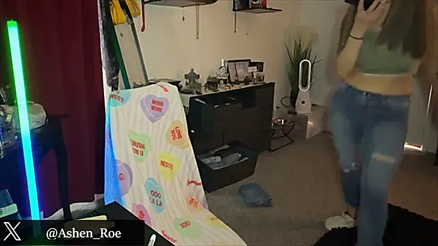 AshenRoe online show from 03.26.26