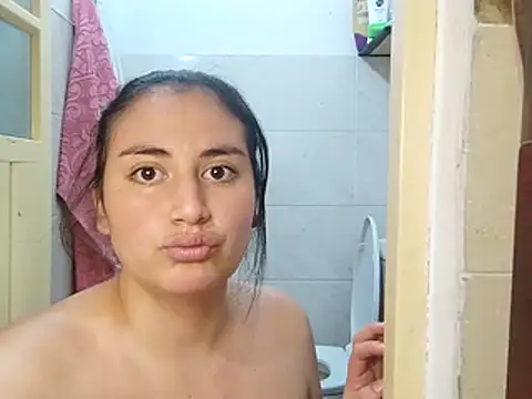 White Queen 1 online show from 12.14.25