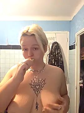 Snapshot of ladychat69 chatting on 01.09.26 ladychat69 online show from 01.09.26