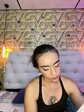 Snapshot of MelanyyJhonson15 chatting on 04.23.26 MelanyyJhonson15 online show from 04.23.26