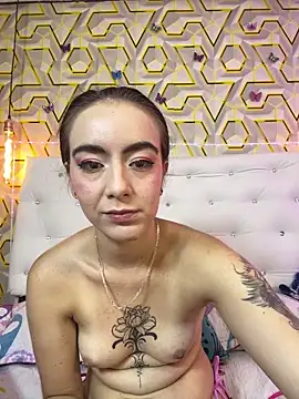 Snapshot of MelanyyJhonson15 chatting on 05.25.26 MelanyyJhonson15 online show from 05.25.26