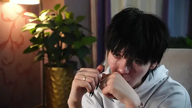 Snapshot of MiTeehee chatting on 11.15.25 MiTeehee online show from 11.15.25