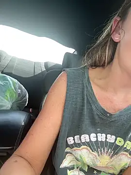 Snapshot of miatate chatting on 02.10.26 miatate online show from 02.10.26