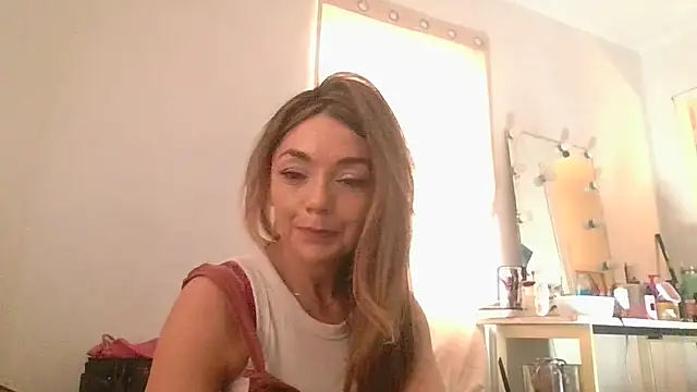 Snapshot of miatate chatting on 02.20.26 miatate online show from 02.20.26