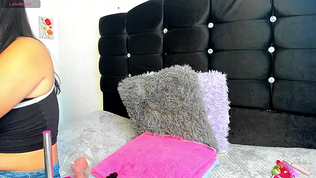 Dulce1 sofia01 online show from 11.26.25