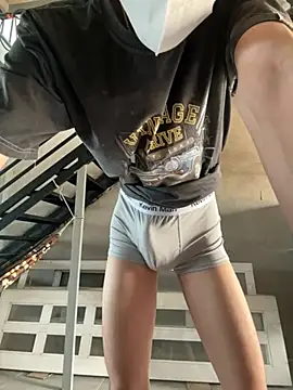 Snapshot of MEFUN- chatting on 02.22.26 MEFUN- online show from 02.22.26