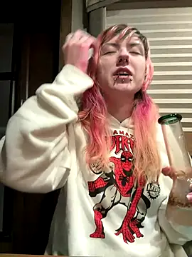 needlefaceUwU online show from 11.21.25