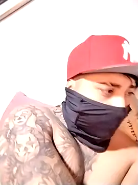 Snapshot of Matiascolageno chatting on 11.18.25 Matiascolageno online show from 11.18.25