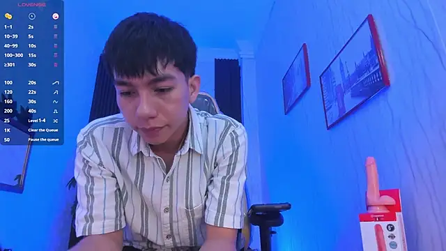 Snapshot of sam_kato chatting on 11.26.25 sam kato online show from 11.26.25