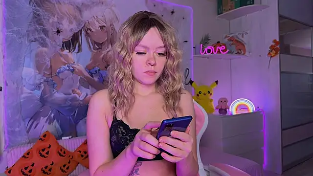 CheekySashaCharm online show from 11.23.25