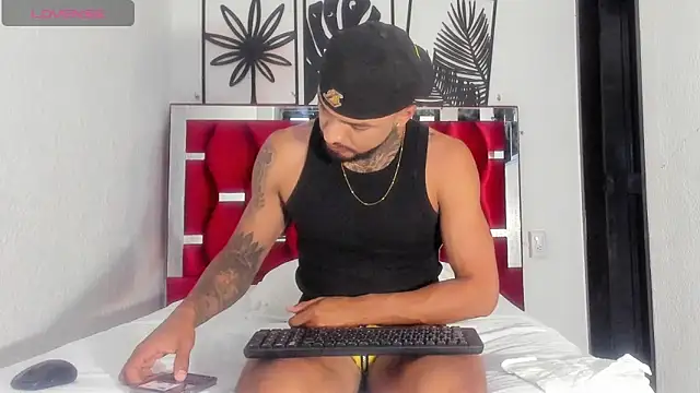 Snapshot of Jacob_77_ chatting on 12.16.25 Jacob 77 online show from 12.16.25