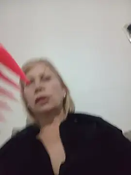 SexyMilf1211 online show from 05.15.26