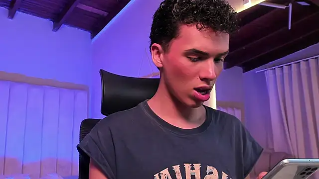 Snapshot of Seab_trooy chatting on 02.11.26 Seab trooy online show from 02.11.26