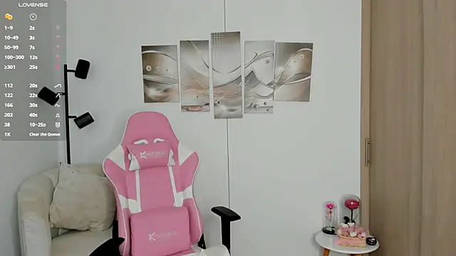 haileyflorez  online show from 05.20.26