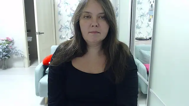 Snapshot of cappuchinno chatting on 11.26.25 cappuchinno online show from 11.26.25