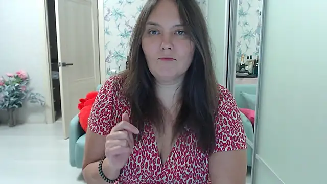 Snapshot of cappuchinno chatting on 12.01.25 cappuchinno online show from 12.01.25