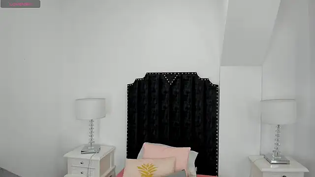 Snapshot of kendall_jones7 chatting on 01.13.26 kendall jones7 online show from 01.13.26