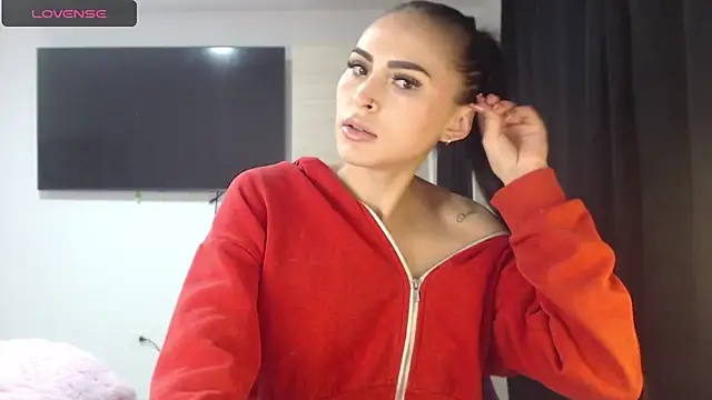 Snapshot of Linda__fiore chatting on 11.16.25 Linda fiore online show from 11.16.25