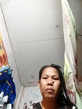 Snapshot of Milky_juicycum chatting on 12.04.25 Milky juicycum online show from 12.04.25