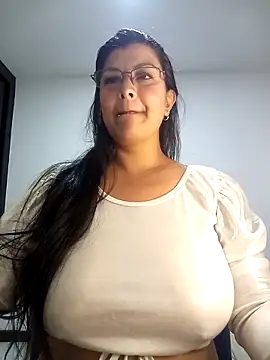 CelesteAlvarez1989 online show from 04.28.26