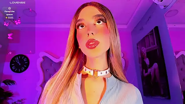 LeslieAmor1 online show from 11.25.25