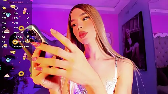 LeslieAmor1 online show from 11.29.25