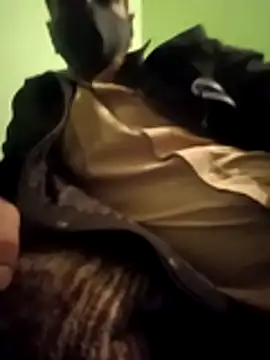 Snapshot of Komel00971 chatting on 12.02.25 Komel00971 online show from 12.02.25