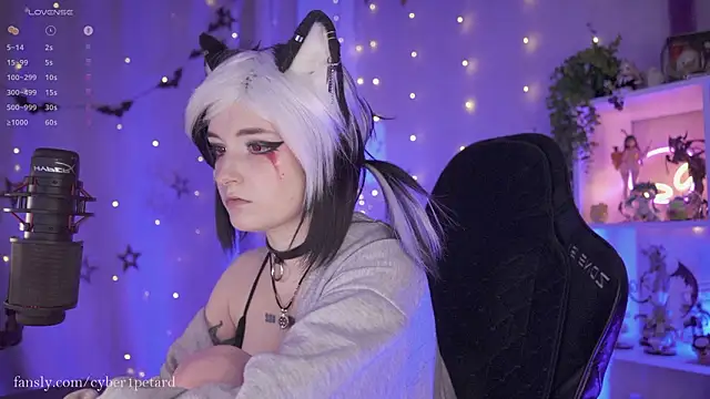 Snapshot of vronnier chatting on 02.11.26 vronnier online show from 02.11.26