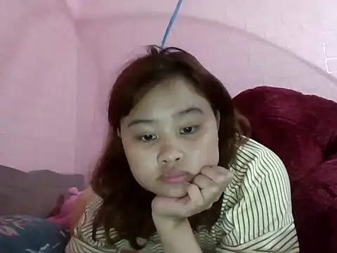 Lina8386 online show from 11.17.25