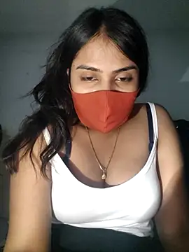 Snapshot of Red_Love_1 chatting on 11.29.25 Red Love 1 online show from 11.29.25