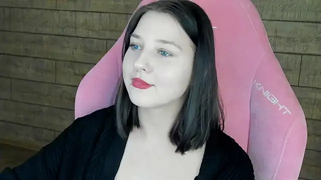 TinnaBurton online show from 01.13.26