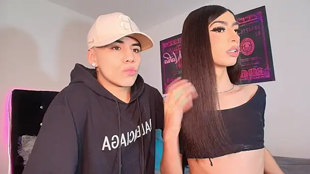 Snapshot of The_Sexy_Couple chatting on 11.28.25 The Sexy Couple online show from 11.28.25