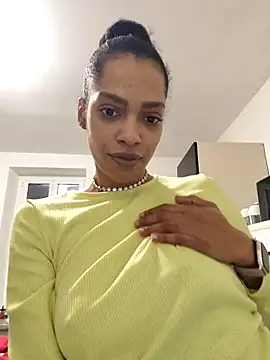 Snapshot of chanell95 chatting on 11.14.25 chanell95 online show from 11.14.25