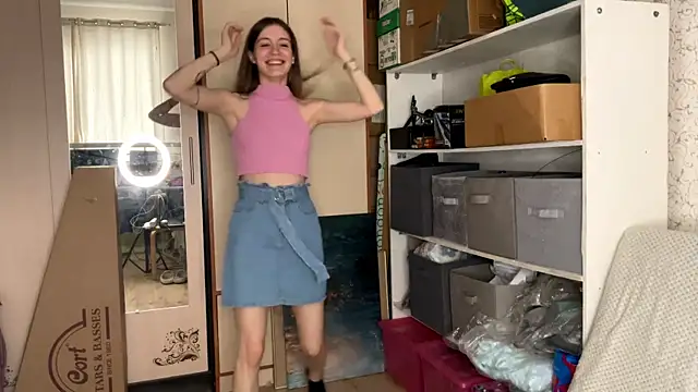 MiriamDongo online show from 11.25.25