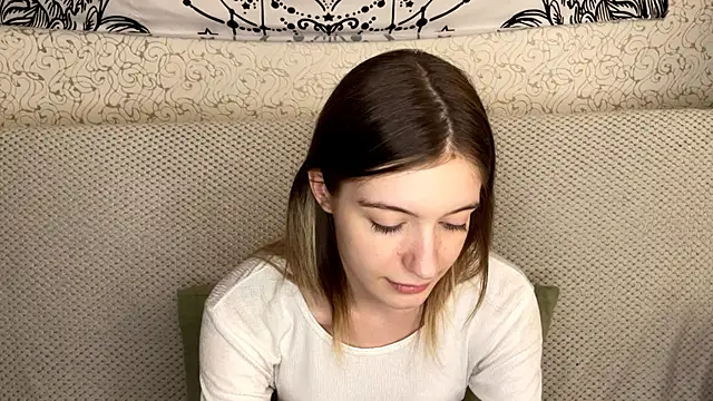 MiriamDongo online show from 11.27.25