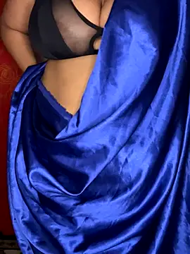 Monicaa    online show from 11.25.25