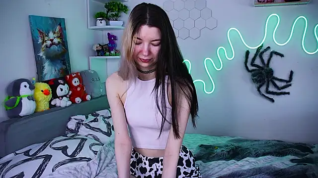 Emmie shy online show from 03.07.26