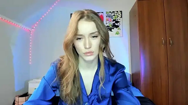 tinyglow online show from 12.05.25