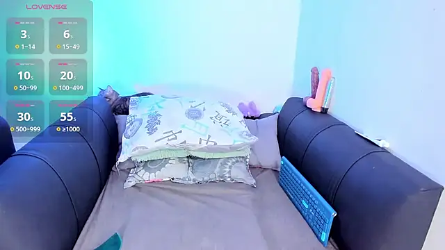 evelisse  online show from 03.07.26