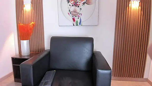 Emily Frostt online show from 03.25.26