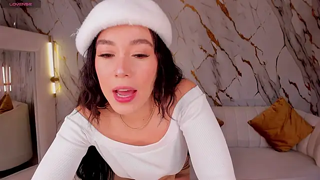 ZaraKafruni online show from 02.27.26