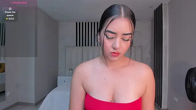 SophieLanne online show from 11.30.25