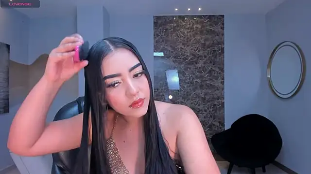 SophieLanne online show from 12.18.25